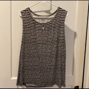 Womens Croft & barrow sleeveless top. Size XL. In EUC. Black/tan/cream